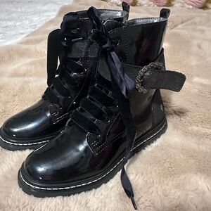 Primigi Kids Black Patent Combat Boots with Chunky Sole and Side Zipper 34/3